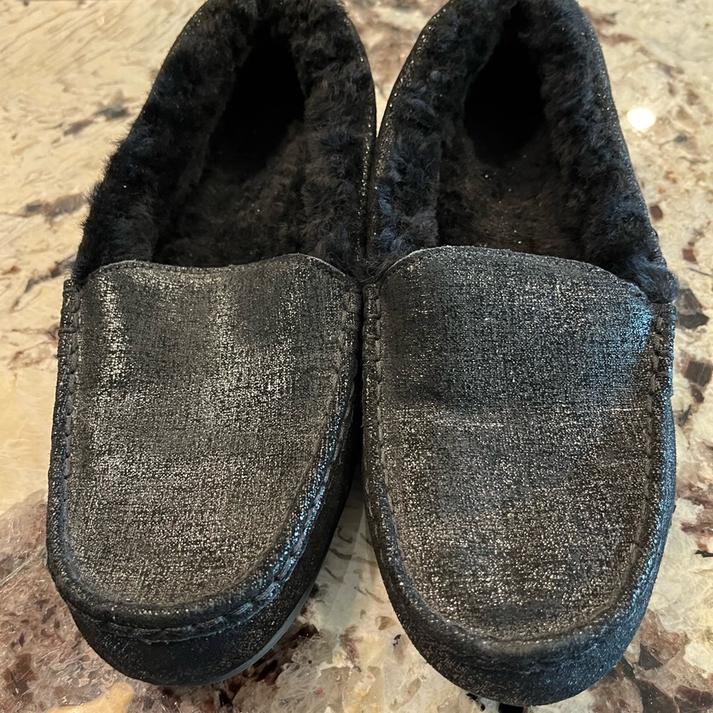 Abeo Black Sparkle Faux Fur Lined Slippers